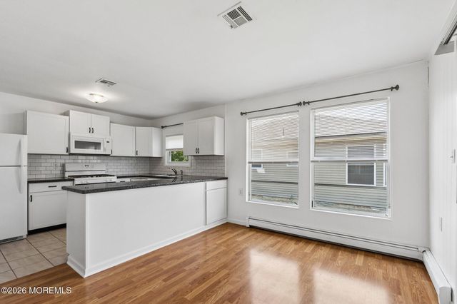 15 Spanish Wells Street, Toms River, NJ 08757