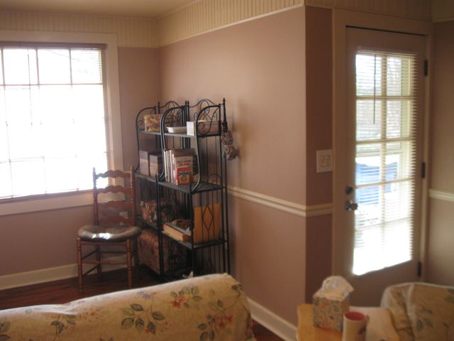 1003 Lawndale Dr, Murfreesboro, TN 37129