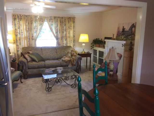 1003 Lawndale Dr, Murfreesboro, TN 37129