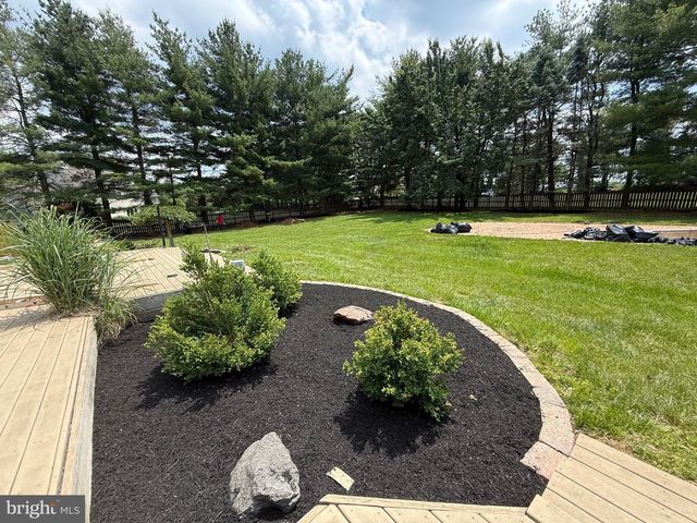 112 BOBBIE DR, Ivyland, PA 18974
