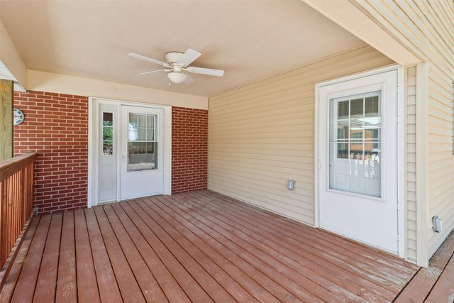 1111 N D Street, Indianola, IA 50125
