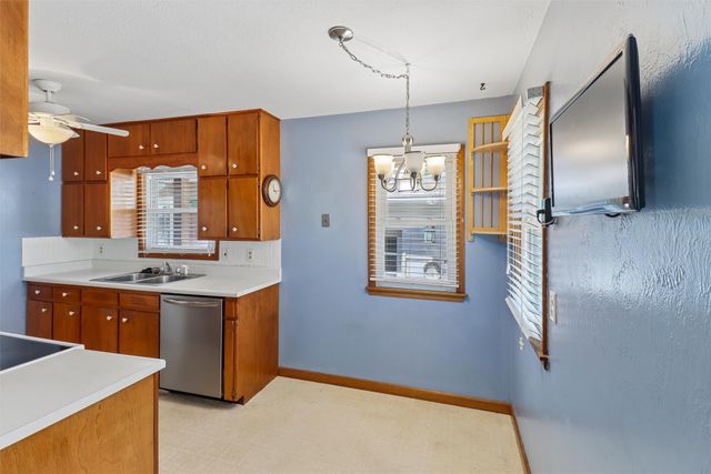 1111 N D Street, Indianola, IA 50125