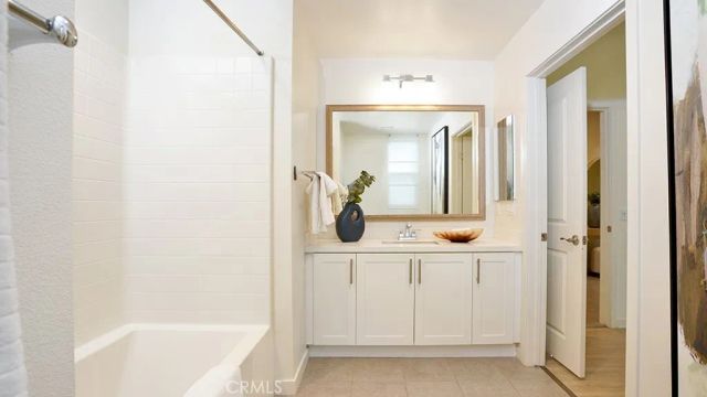 743 Beacon, Irvine, CA 92618