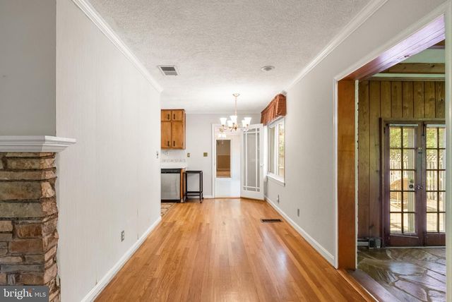 3130 CHICHESTER LN, Fairfax, VA 22031