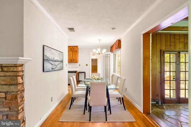 3130 CHICHESTER LN, Fairfax, VA 22031