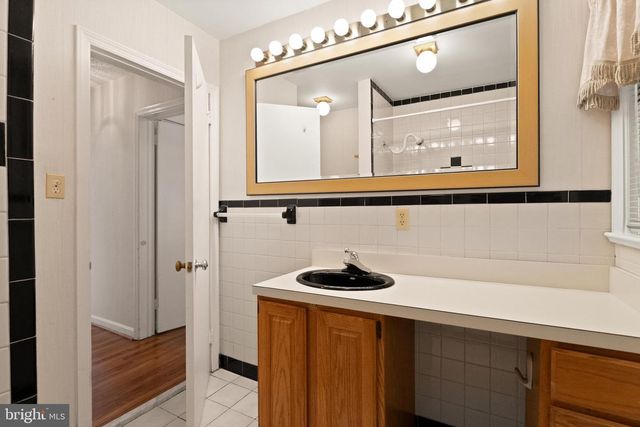 3130 CHICHESTER LN, Fairfax, VA 22031