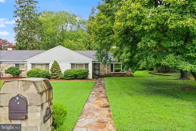 3130 CHICHESTER LN, Fairfax, VA 22031