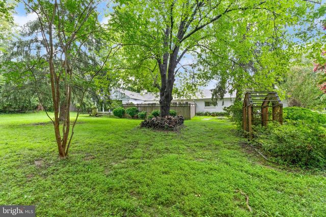 3130 CHICHESTER LN, Fairfax, VA 22031