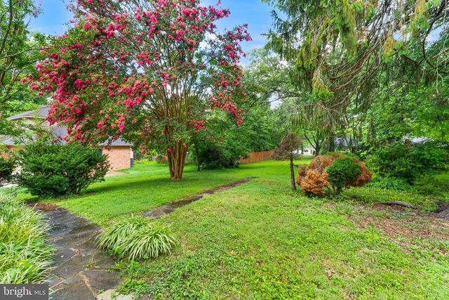 3130 CHICHESTER LN, Fairfax, VA 22031