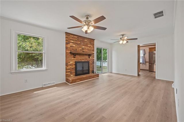 154 Applegate Road, Kernersville, NC 27284