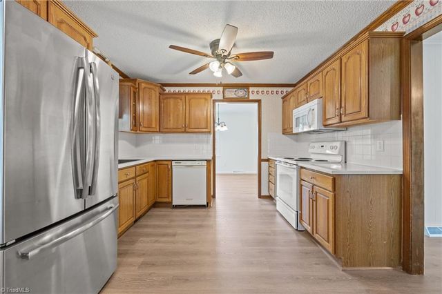154 Applegate Road, Kernersville, NC 27284
