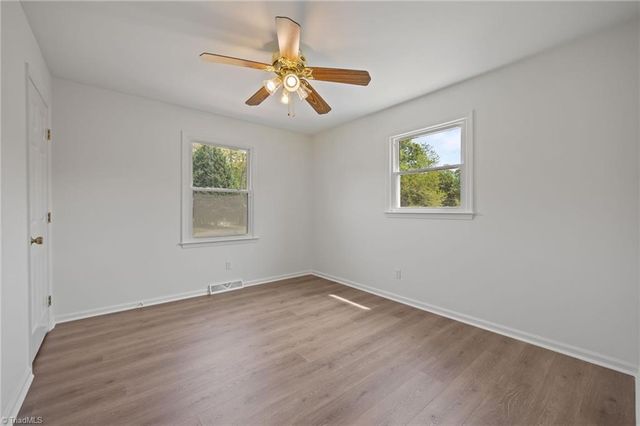 154 Applegate Road, Kernersville, NC 27284