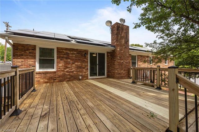 154 Applegate Road, Kernersville, NC 27284