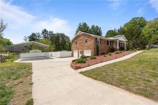 154 Applegate Road, Kernersville, NC 27284
