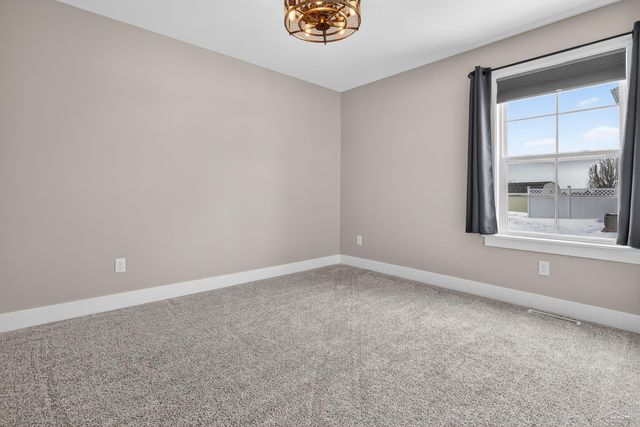 2201 N Ryan Court, Bay City, MI 48706