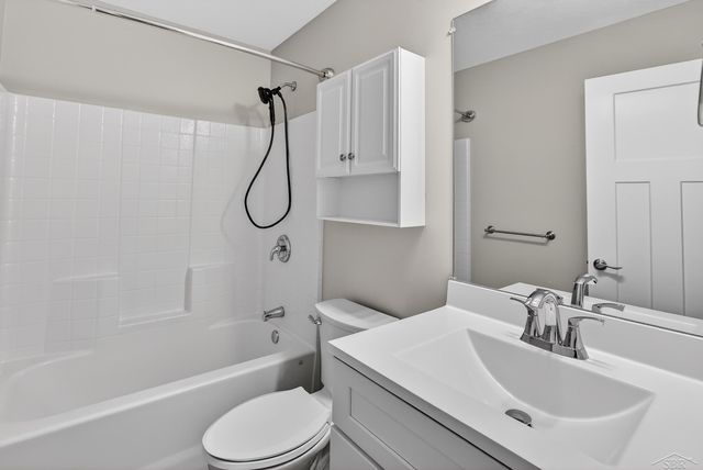 2201 N Ryan Court, Bay City, MI 48706