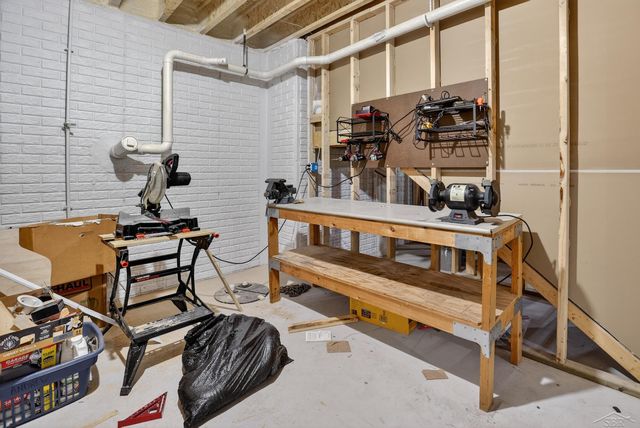 2201 N Ryan Court, Bay City, MI 48706