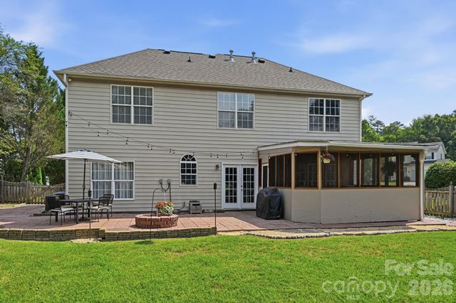 8918 Magennis Grove Court, Charlotte, NC 28216