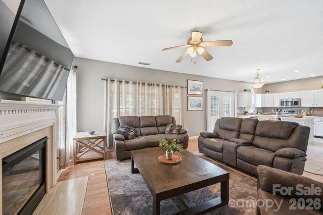 8918 Magennis Grove Court, Charlotte, NC 28216