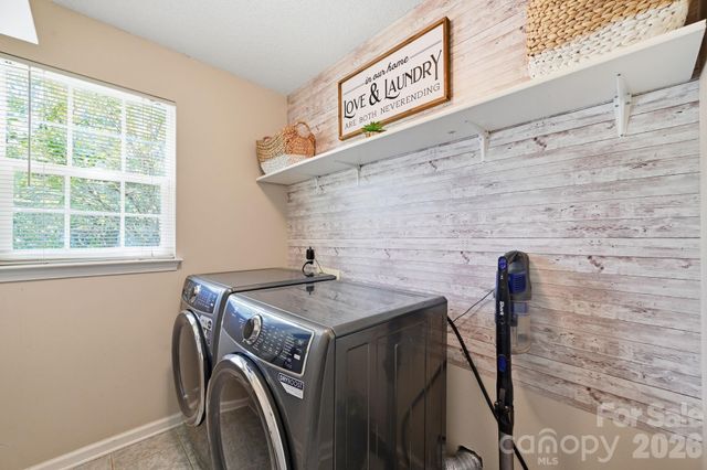 8918 Magennis Grove Court, Charlotte, NC 28216