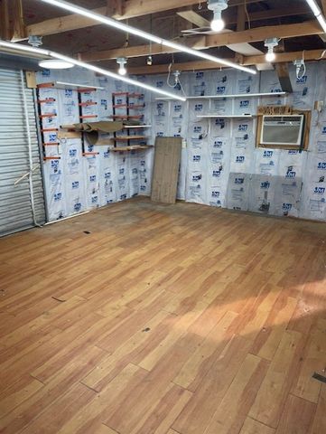 9 Silverton Dr, Summertown, TN 38483