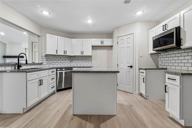 13414 Ravensway Drive, Cypress, TX 77429