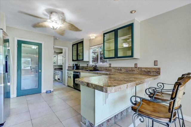 11131 Lakeshore North, Auburn, CA 95602