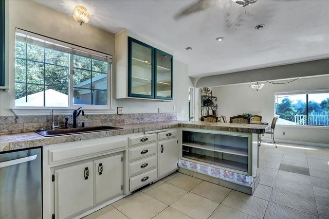 11131 Lakeshore North, Auburn, CA 95602