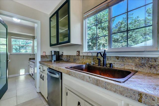 11131 Lakeshore North, Auburn, CA 95602