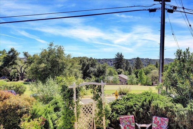 11131 Lakeshore North, Auburn, CA 95602