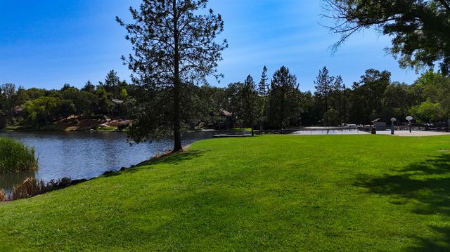 11131 Lakeshore North, Auburn, CA 95602