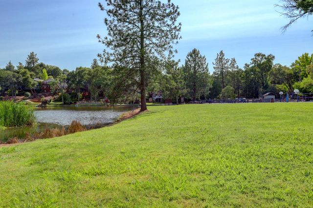 11131 Lakeshore North, Auburn, CA 95602