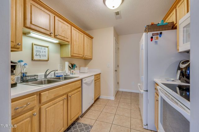 516 Plymouth Road D, Johnson City, TN 37604