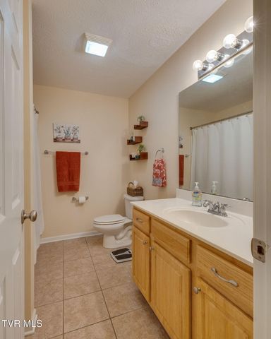 516 Plymouth Road D, Johnson City, TN 37604