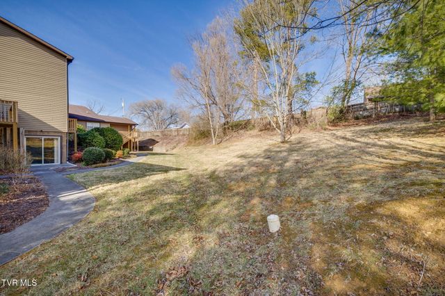 516 Plymouth Road D, Johnson City, TN 37604