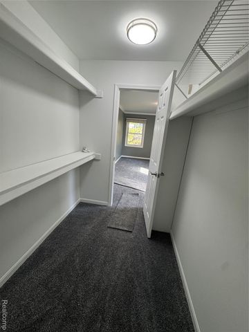 41912 King Edward Court, Clinton Charter Township, MI 48038