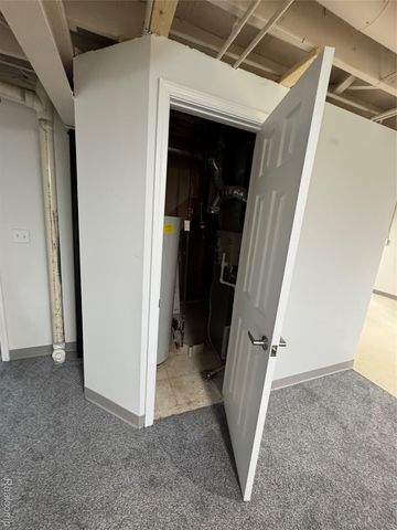 41912 King Edward Court, Clinton Charter Township, MI 48038