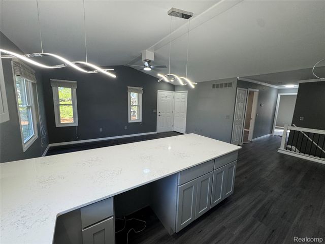 41912 King Edward Court, Clinton Charter Township, MI 48038