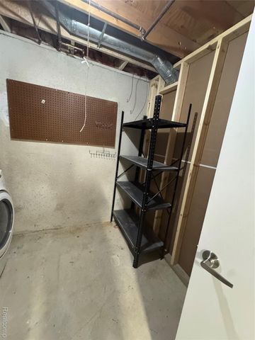 41912 King Edward Court, Clinton Charter Township, MI 48038