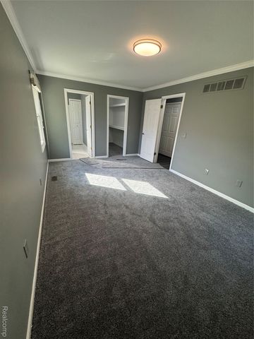 41912 King Edward Court, Clinton Charter Township, MI 48038