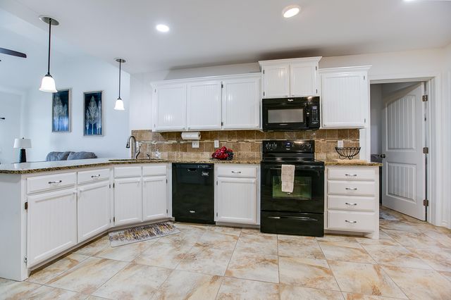 4720 Pinon Ridge Drive, San Angelo, TX 76904