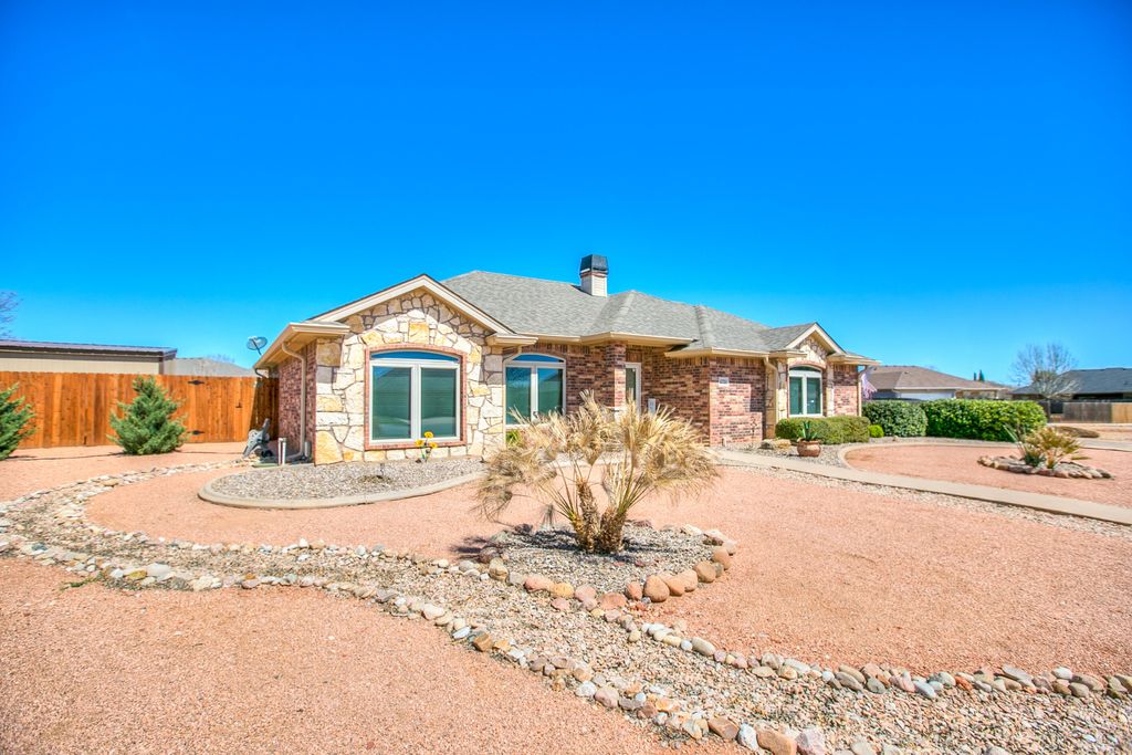 4720 Pinon Ridge Drive, San Angelo, TX 76904