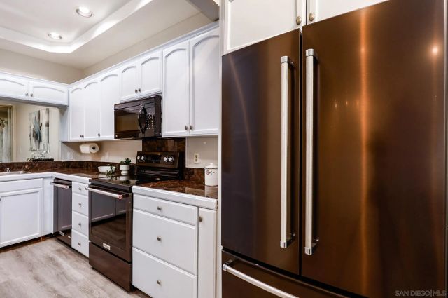 2406 Altisma Way A, Carlsbad, CA 92009