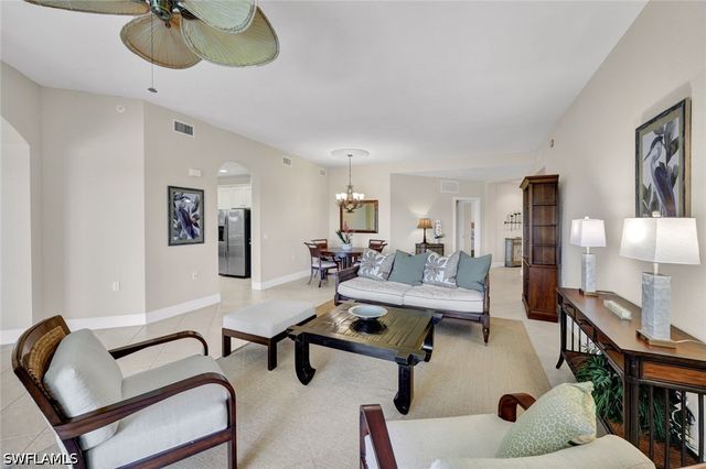 9038 Cascada WAY 102, Naples, FL 34114
