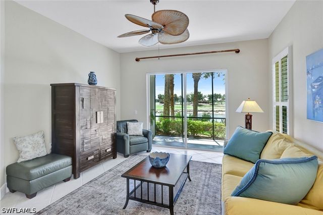9038 Cascada WAY 102, Naples, FL 34114