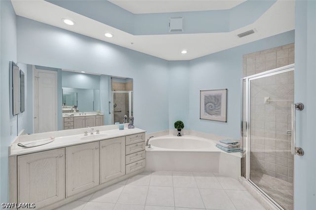 9038 Cascada WAY 102, Naples, FL 34114
