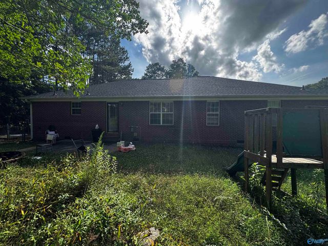 3197 Hawthorne Circle, Southside, AL 35907