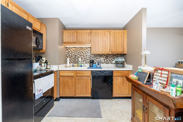 55 Putter Drive 55, Wallingford, CT 06492