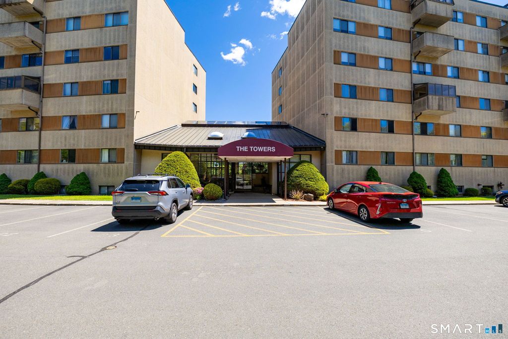 55 Putter Drive 55, Wallingford, CT 06492