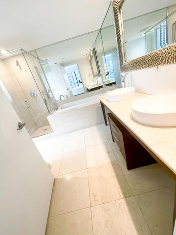 495 Brickell 2611, Miami, FL 33131